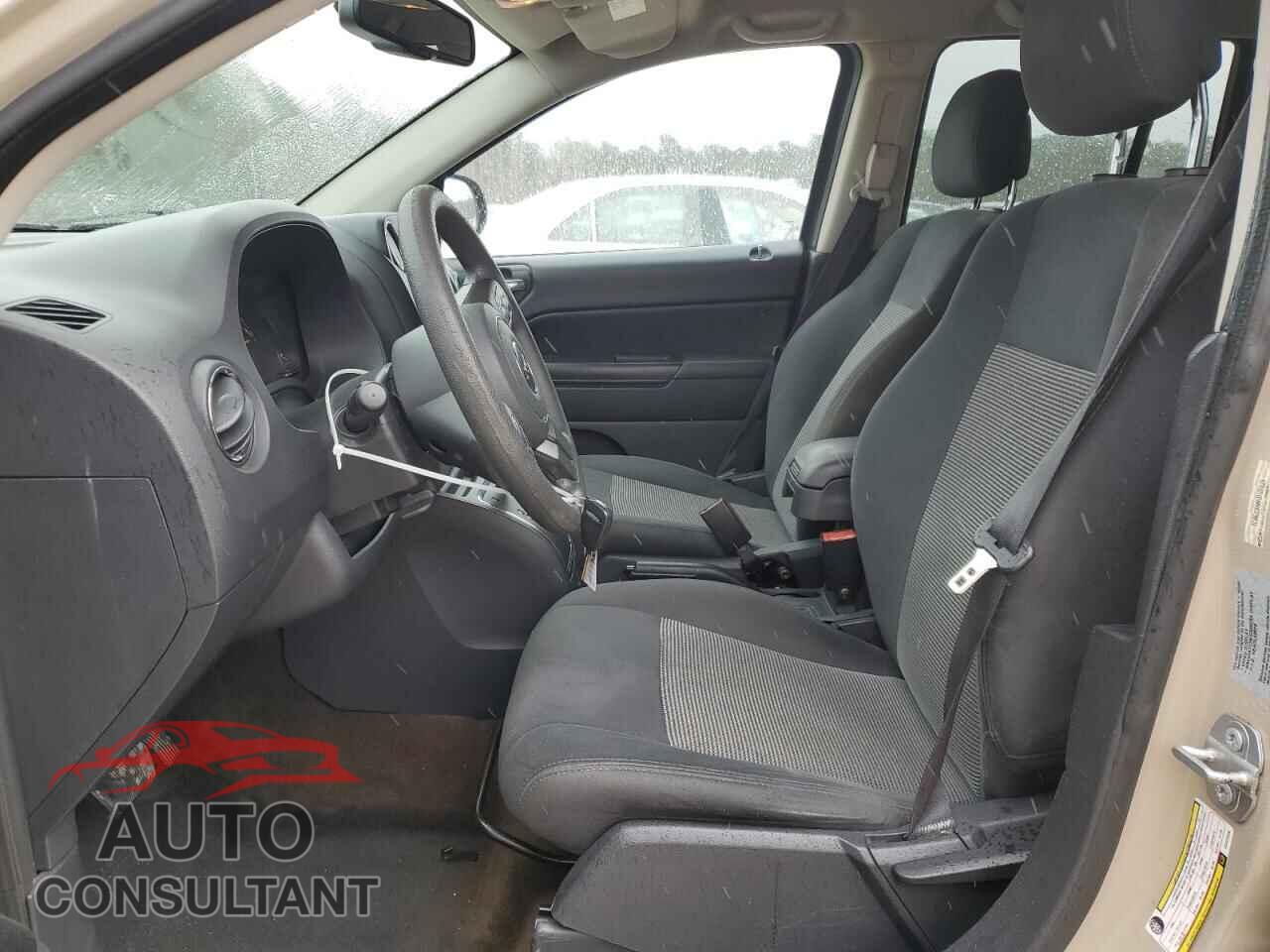 JEEP COMPASS 2017 - 1C4NJCBA8HD131529
