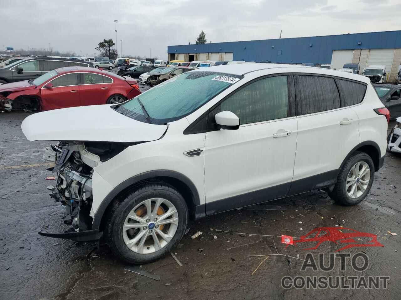FORD ESCAPE 2019 - 1FMCU0G98KUB34235