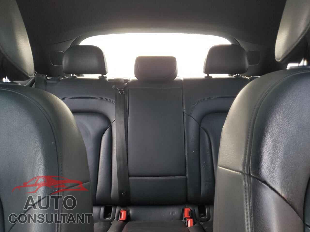 AUDI Q3 2016 - WA1EFCFS6GR014578