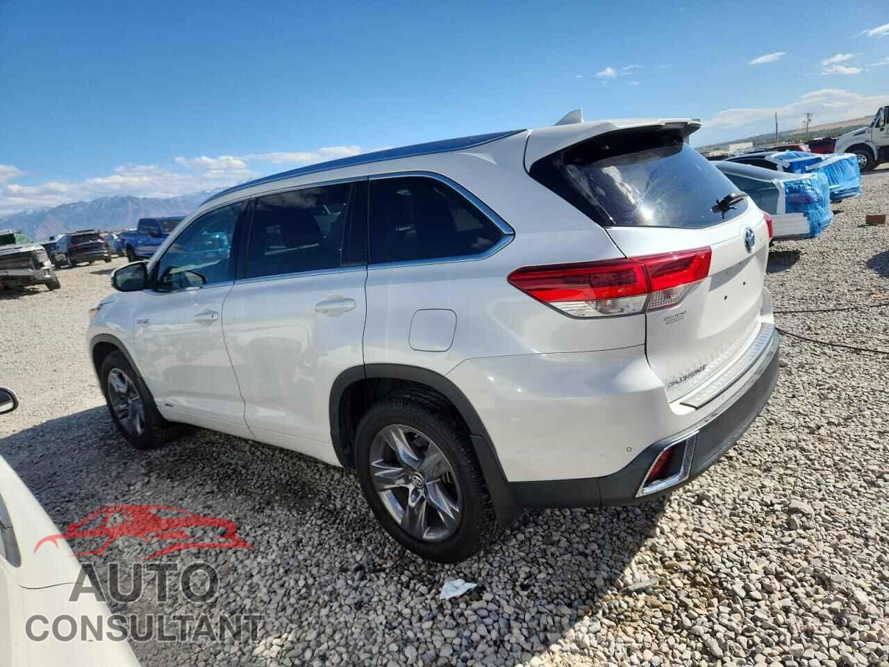 TOYOTA HIGHLANDER 2017 - 5TDDGRFH6HS028702