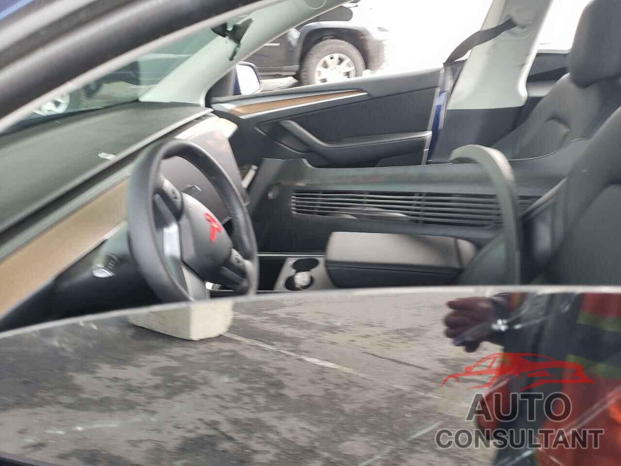 TESLA MODEL Y 2022 - 7SAYGDEF4NF546170