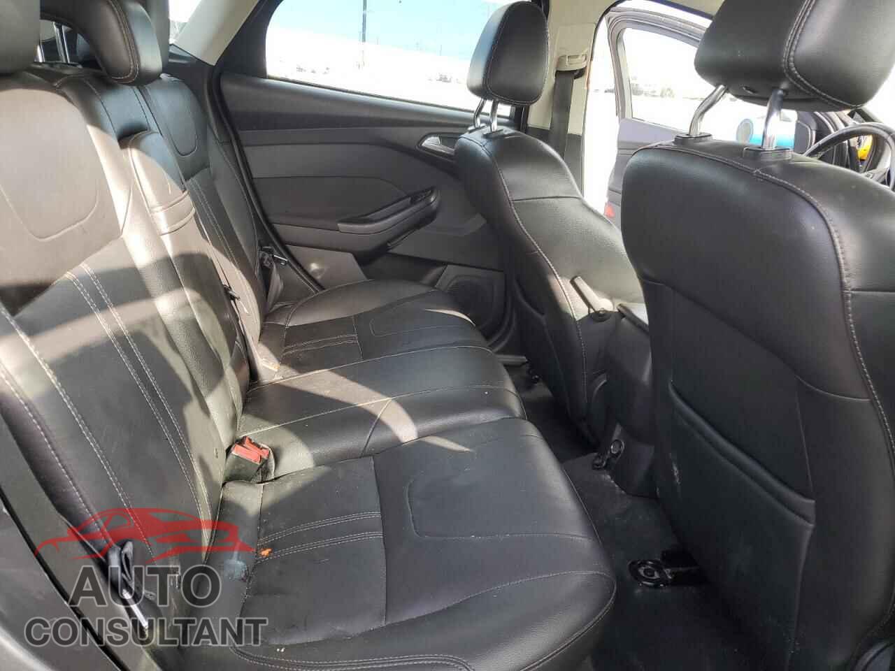 FORD FOCUS 2012 - 1FAHP3M24CL193659