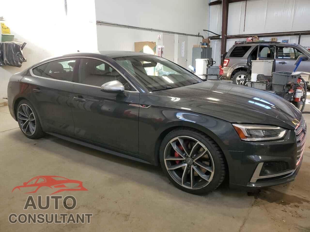 AUDI S5/RS5 2019 - WAUC4CF54KA013365