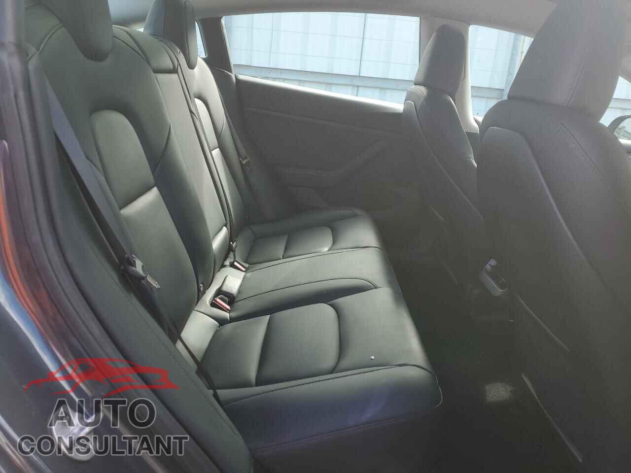 TESLA MODEL 3 2023 - 5YJ3E1EB6PF703290