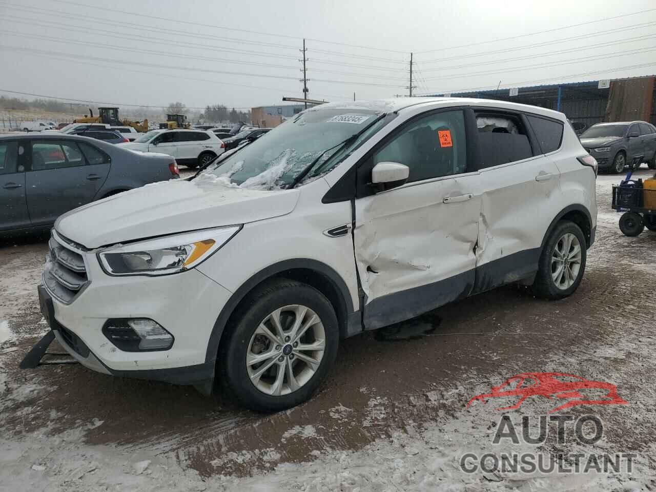 FORD ESCAPE 2017 - 1FMCU9G98HUE35603