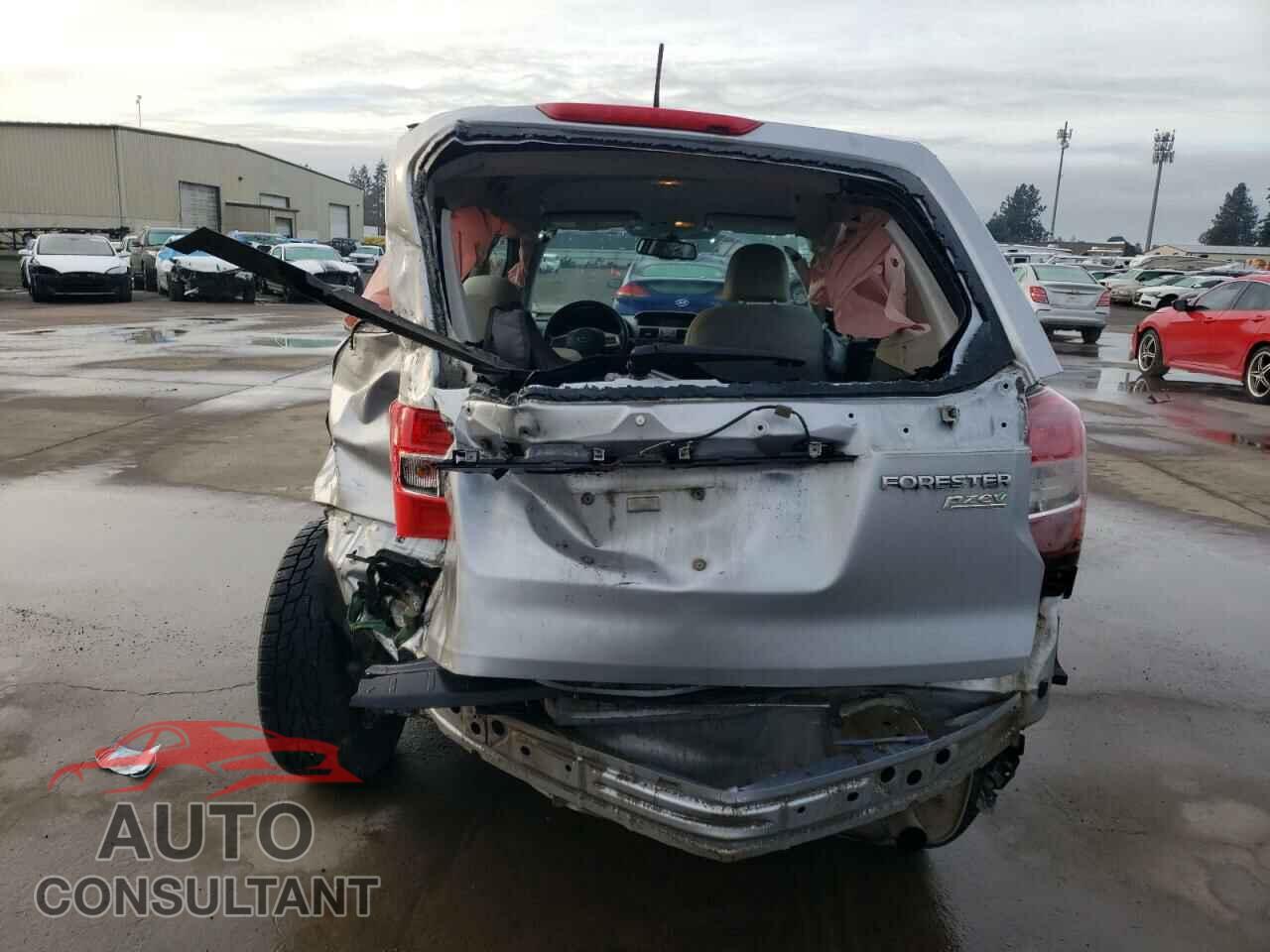 SUBARU FORESTER 2015 - JF2SJAAC4FG440180