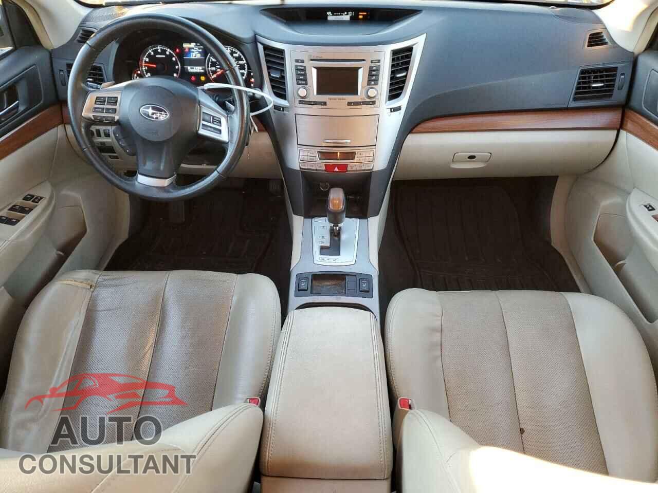 SUBARU OUTBACK 2014 - 4S4BRBLC8E3260860
