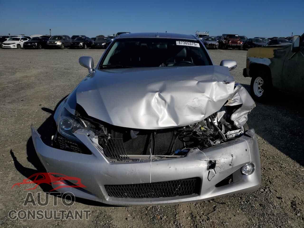 LEXUS IS 2011 - JTHFF2C28B2520647