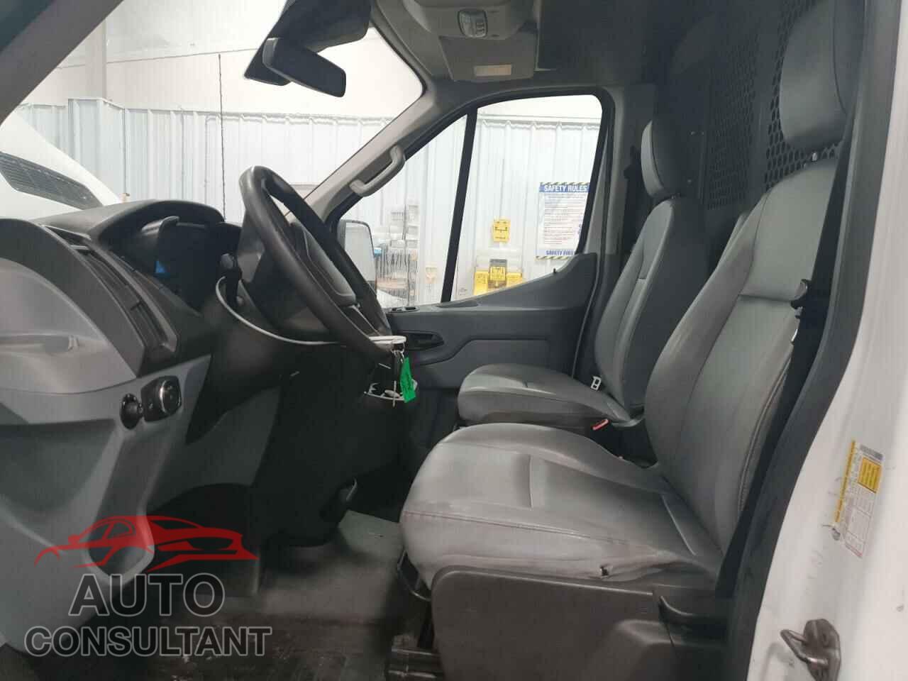 FORD TRANSIT 2017 - 1FTYR2CM0HKB53223