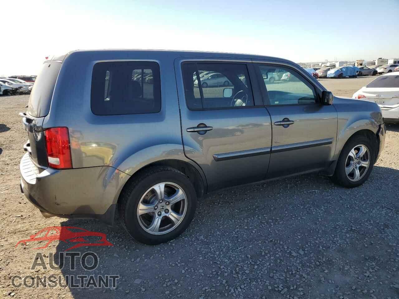 HONDA PILOT 2013 - 5FNYF3H53DB027395