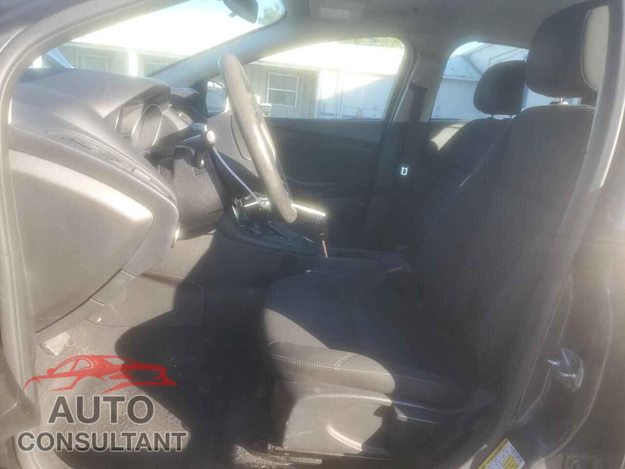 FORD FOCUS 2016 - 1FADP3E26GL224123