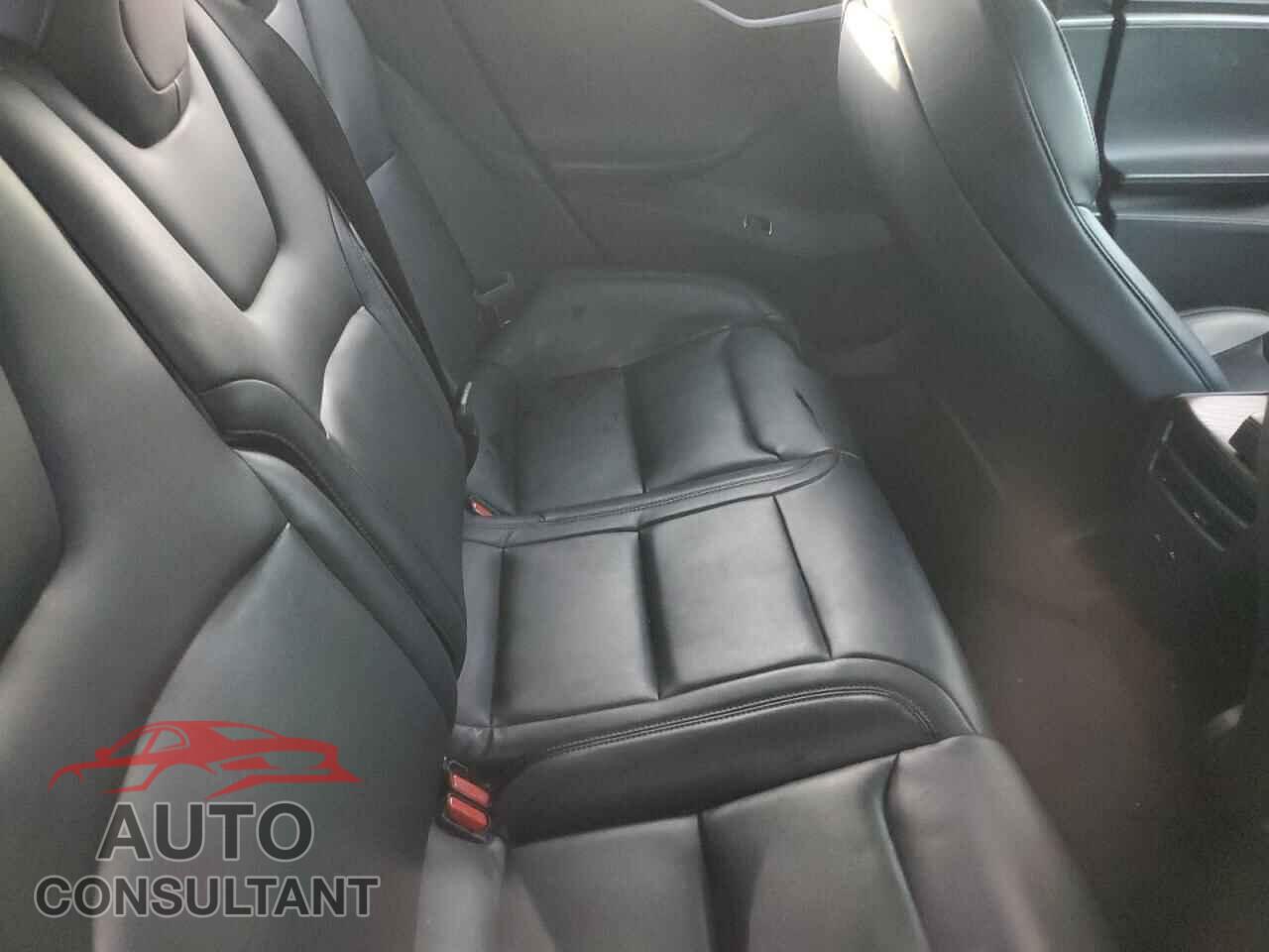 TESLA MODEL S 2020 - 5YJSA1E22LF397111