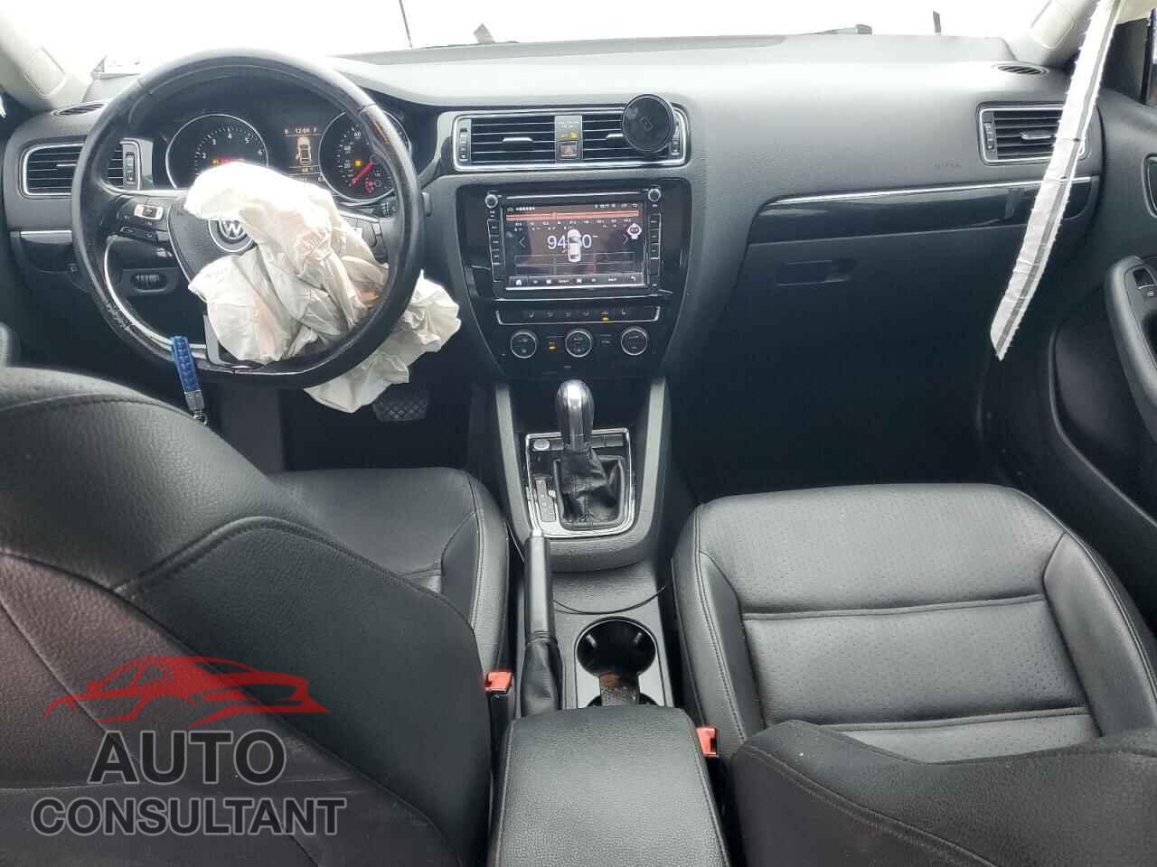 VOLKSWAGEN JETTA 2017 - 3VWL17AJ0HM338935