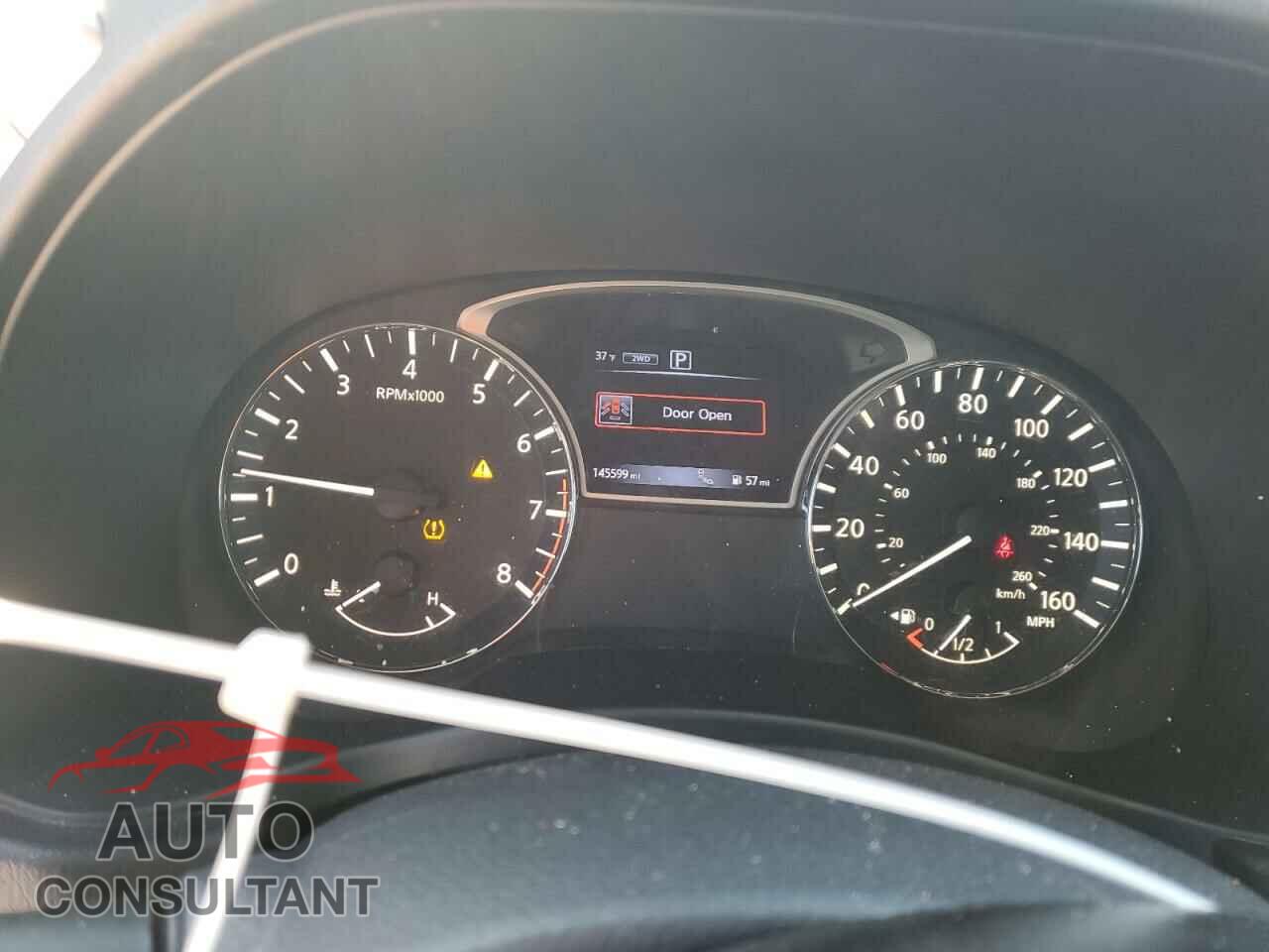 NISSAN PATHFINDER 2017 - 5N1DR2MM7HC676015