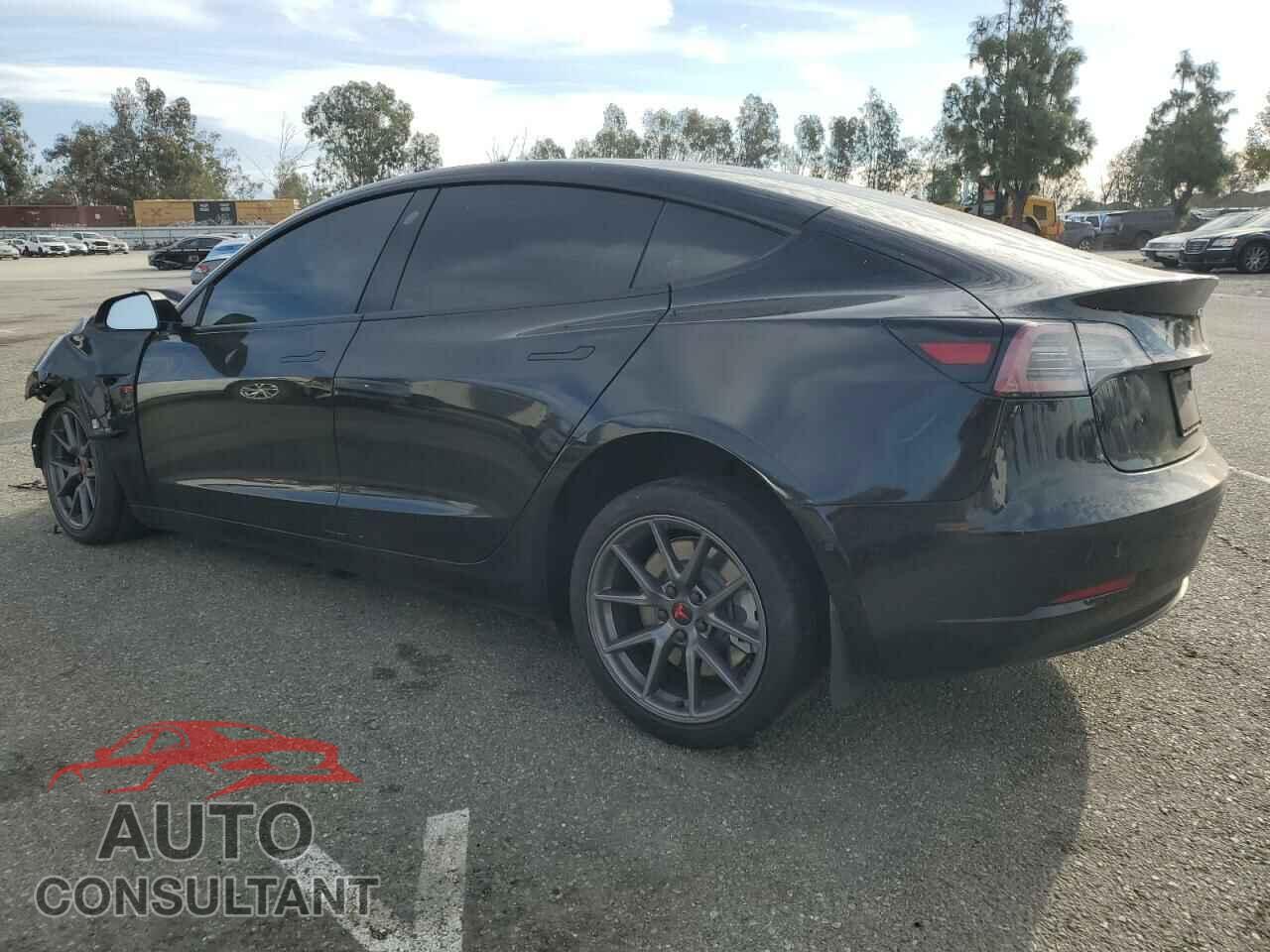 TESLA MODEL 3 2022 - 5YJ3E1EA9NF318715