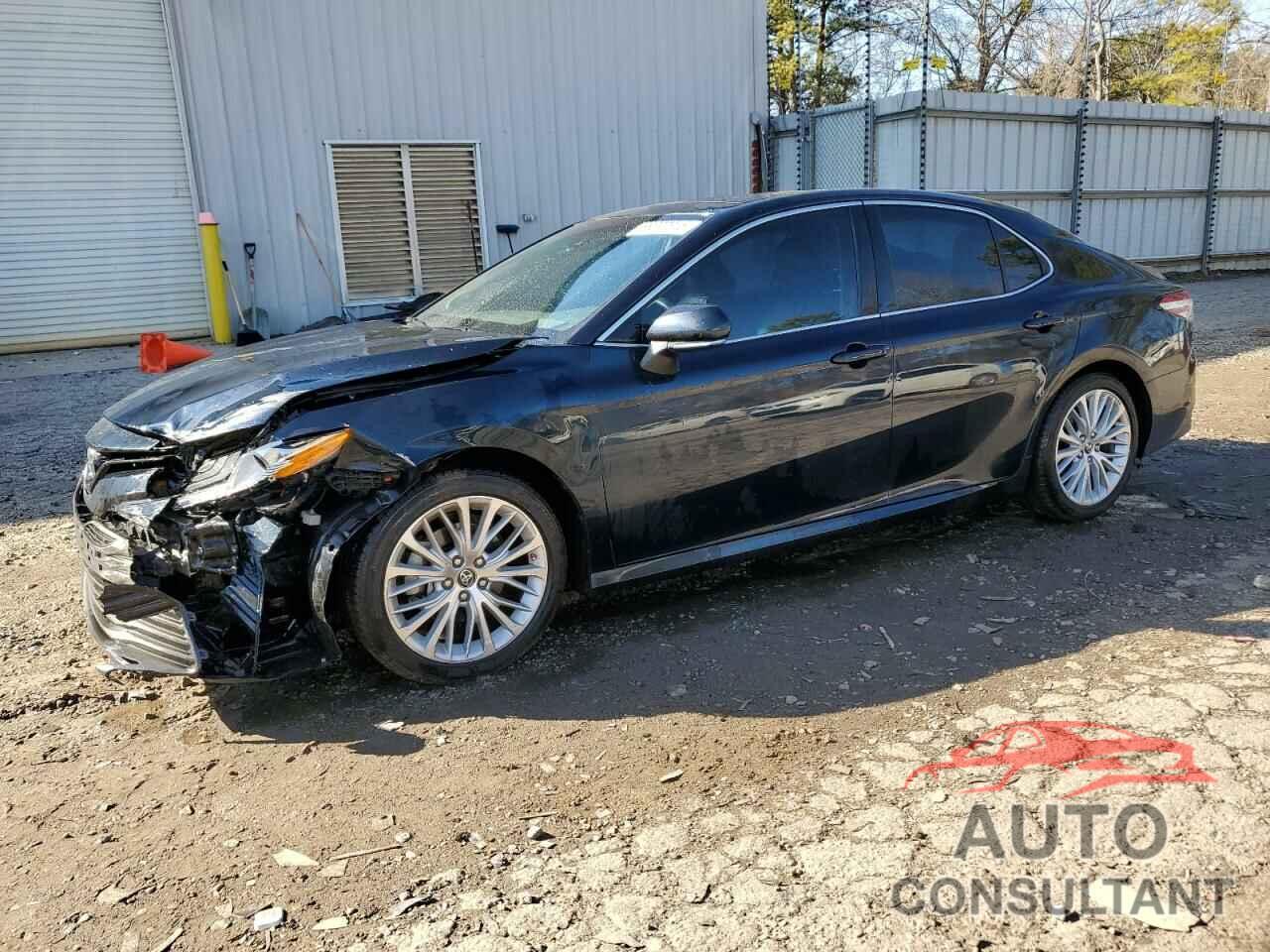 TOYOTA CAMRY 2018 - 4T1B11HKXJU541418