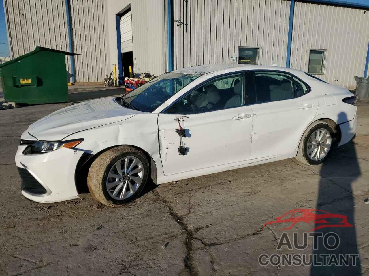 TOYOTA CAMRY 2021 - 4T1C11AK1MU565609