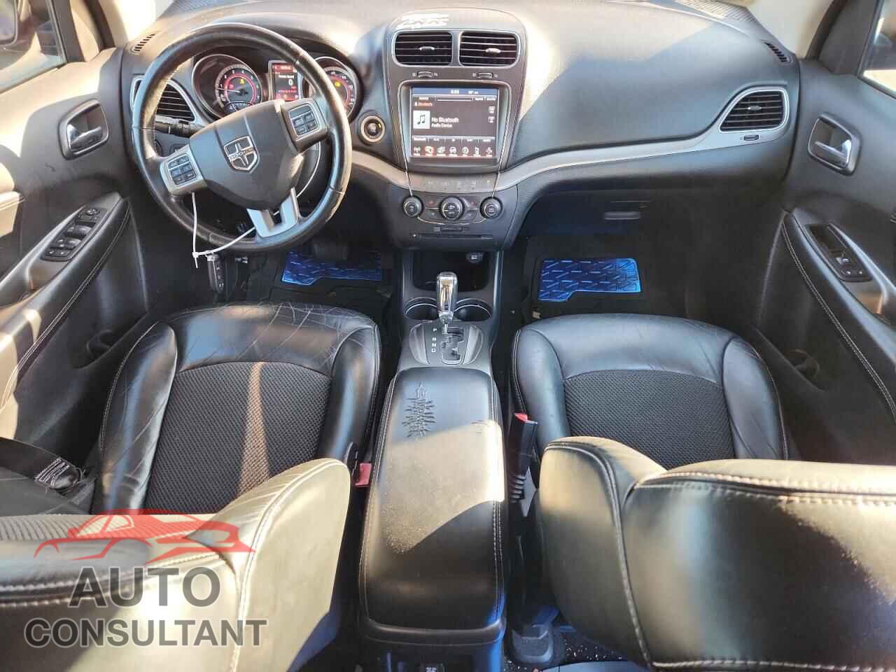 DODGE JOURNEY 2015 - 3C4PDDGG6FT584901