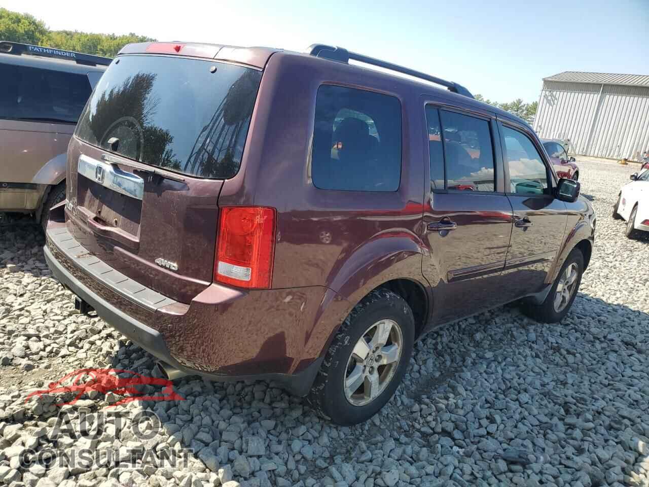 HONDA PILOT 2011 - 5FNYF4H47BB064864