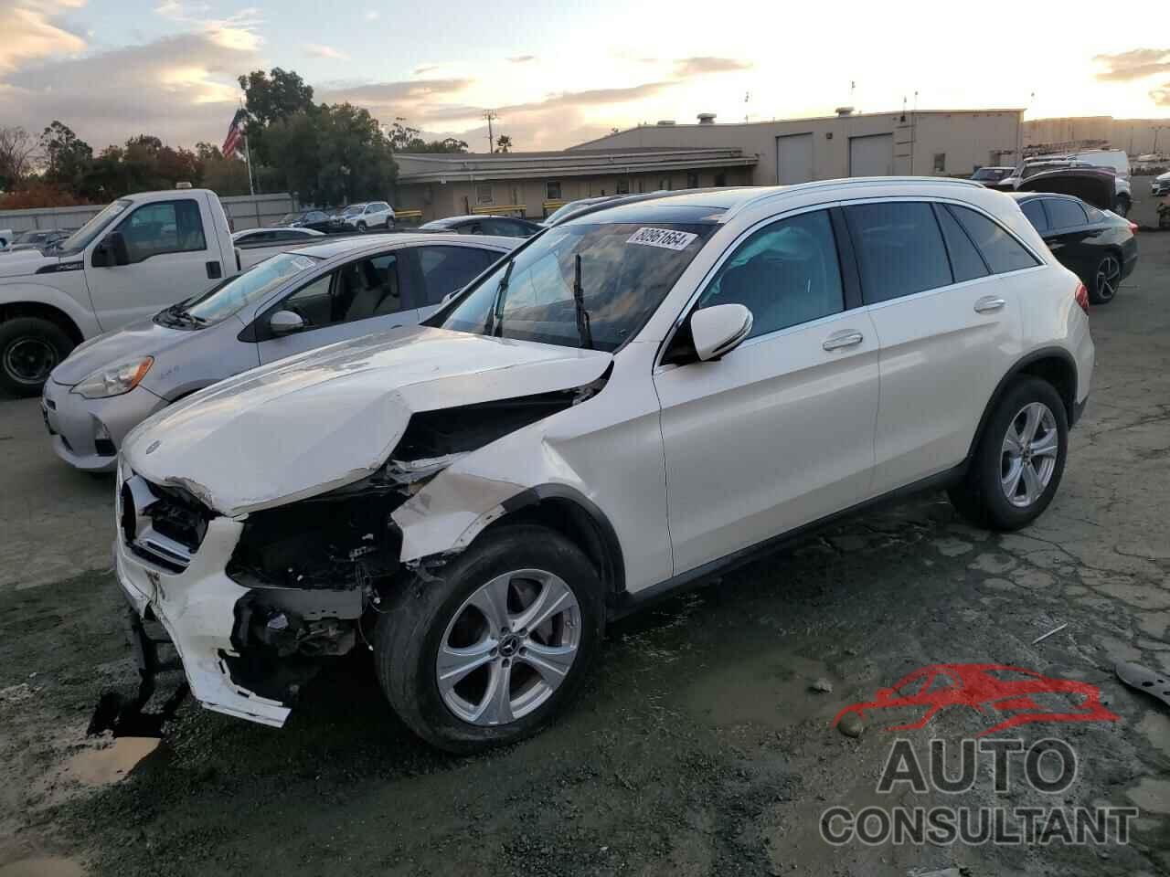 MERCEDES-BENZ GLC-CLASS 2017 - WDC0G4KB1HF228528