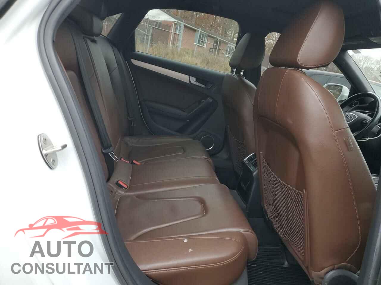 AUDI A4 2013 - WAUFFAFL5DN028012