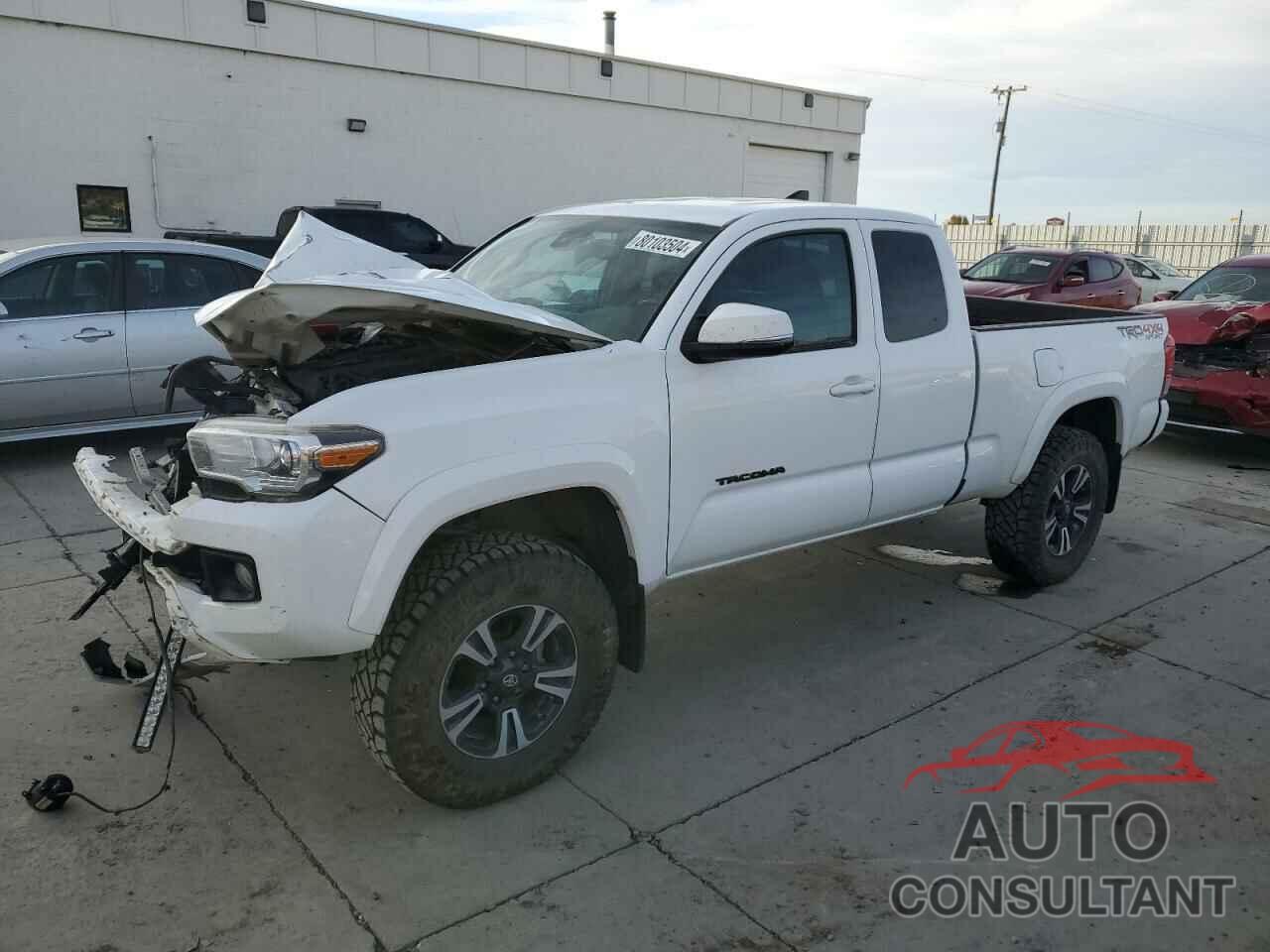 TOYOTA TACOMA 2019 - 5TFSZ5ANXKX200268