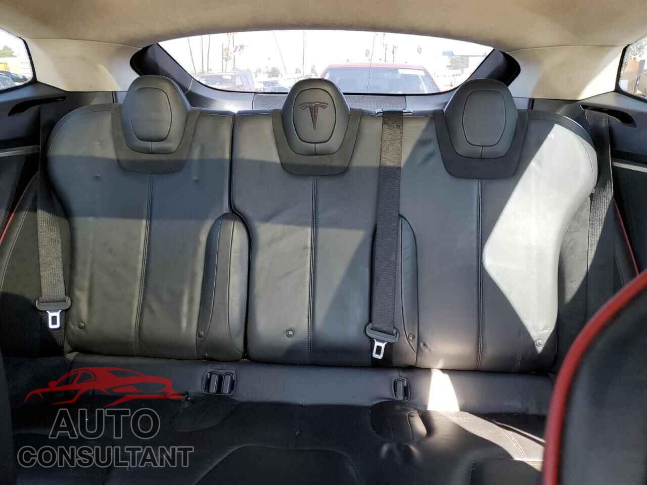 TESLA MODEL S 2013 - 5YJSA1CP2DFP20184
