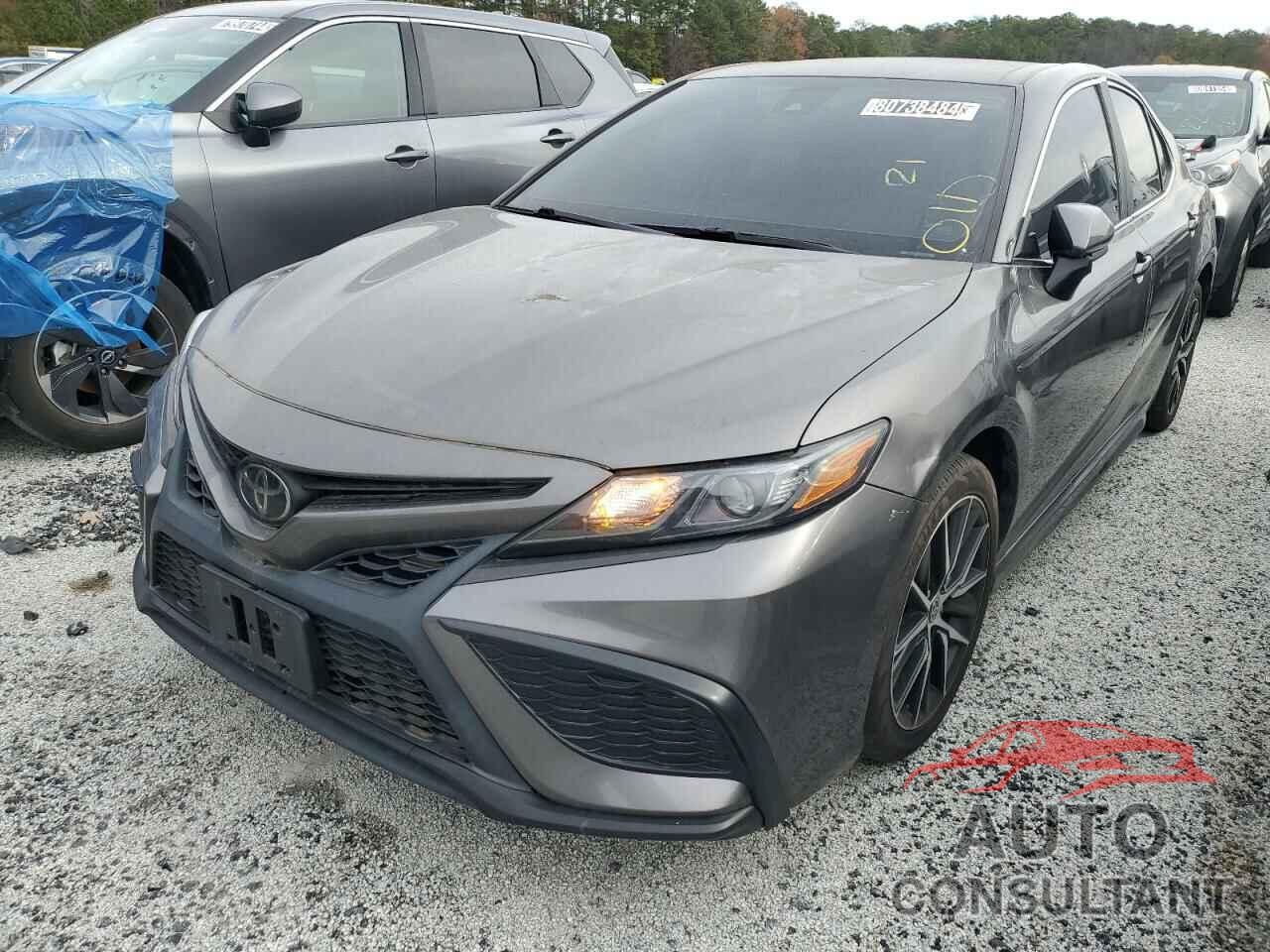 TOYOTA CAMRY 2021 - 4T1G11AK0MU563917