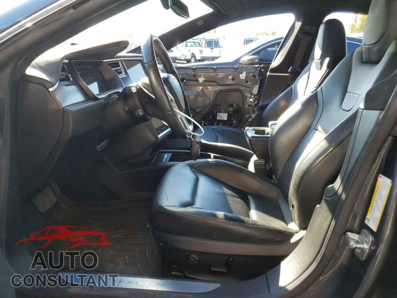 TESLA MODEL S 2016 - 5YJSA1E28GF152822
