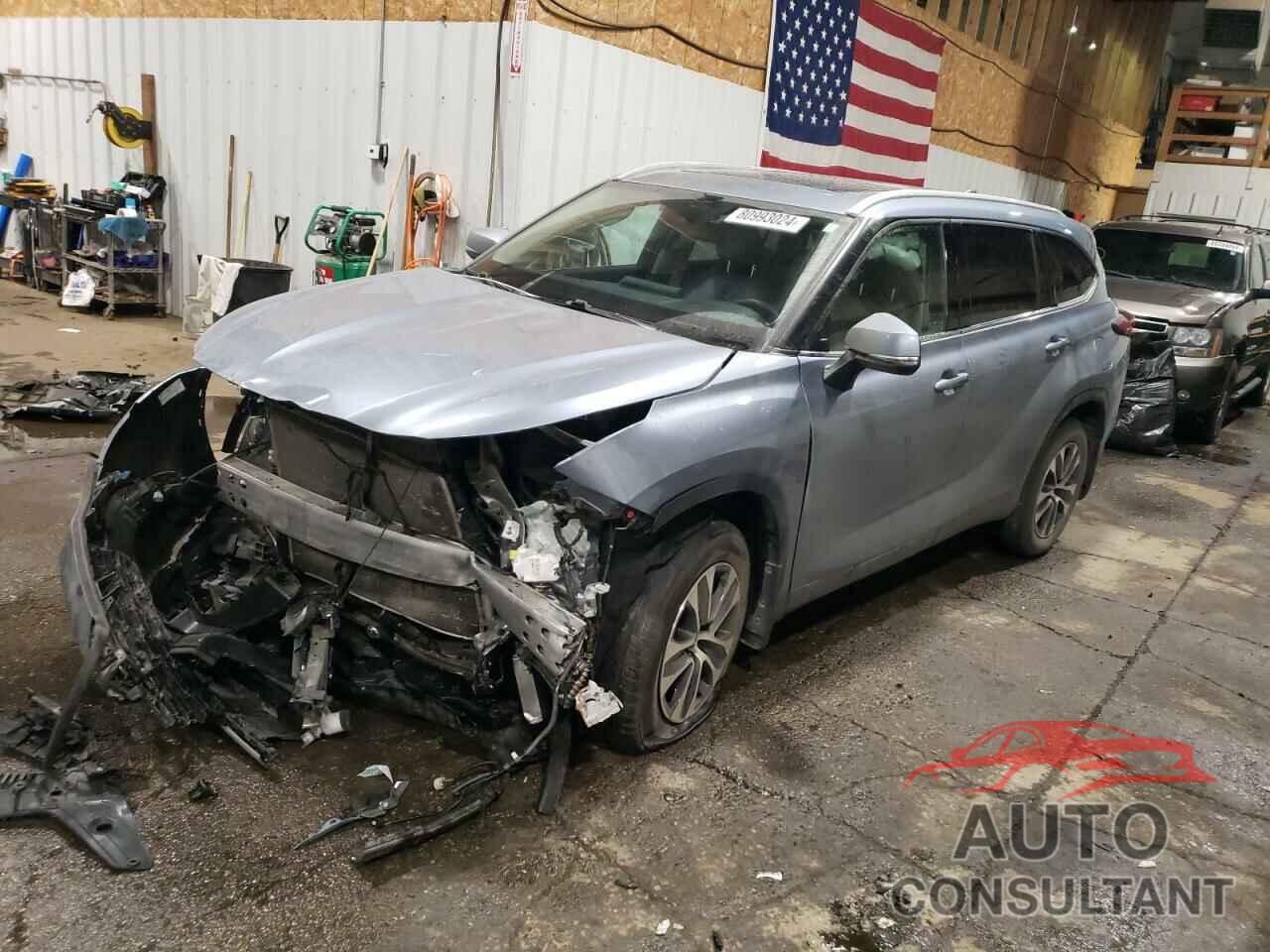 TOYOTA HIGHLANDER 2022 - 5TDGZRBHXNS206121