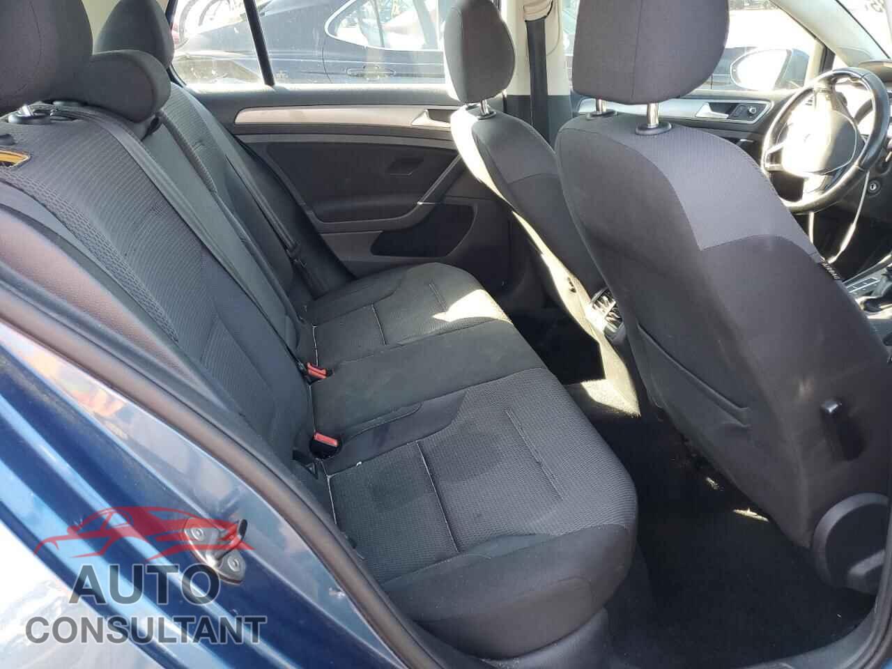 VOLKSWAGEN GOLF 2017 - 3VW217AUXHM016390