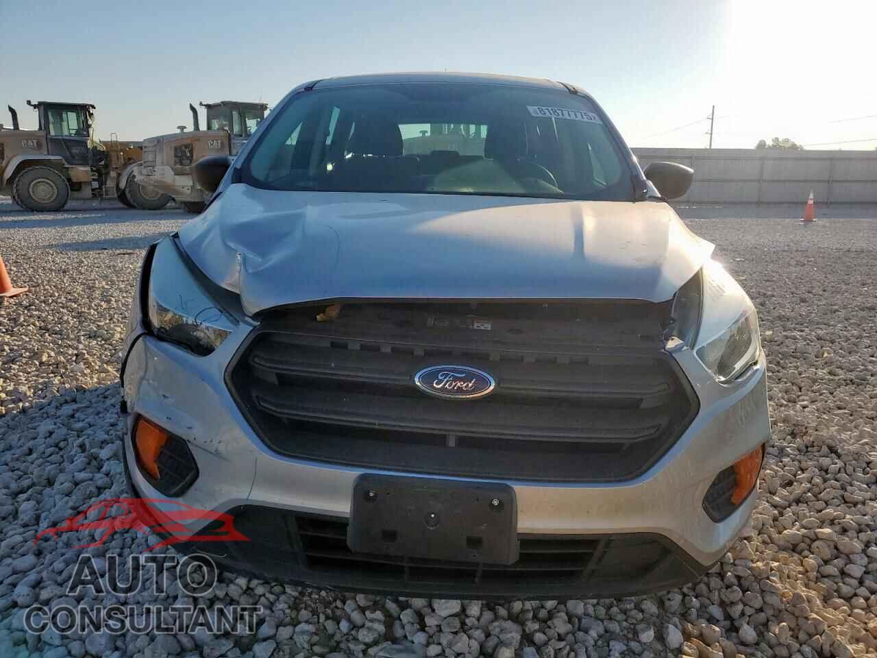 FORD ESCAPE 2017 - 1FMCU0F79HUD01954