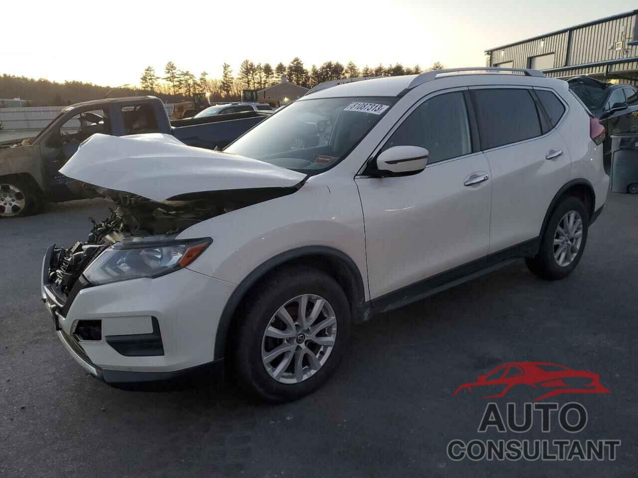 NISSAN ROGUE 2018 - JN8AT2MV7JW316608