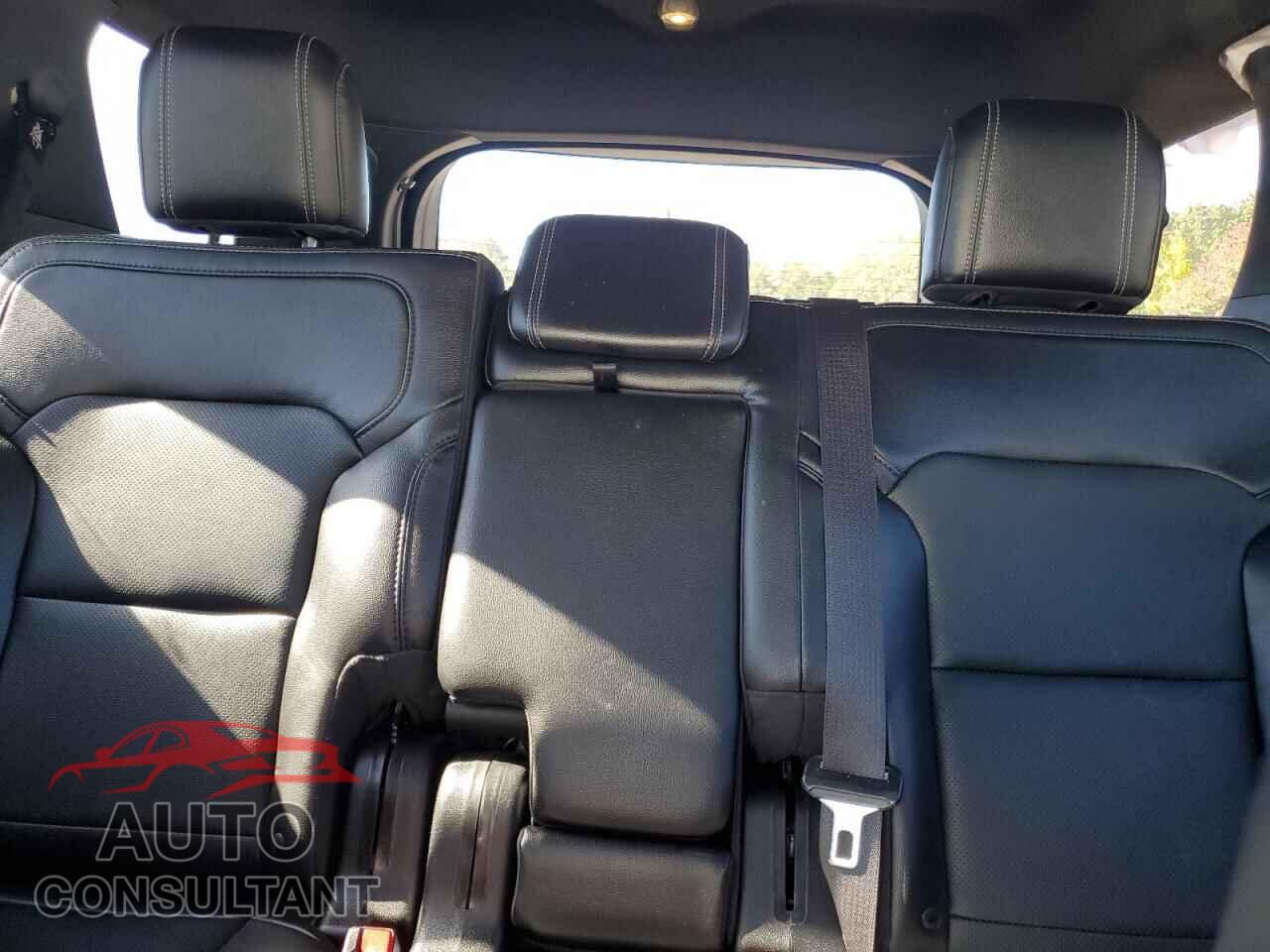 FORD EXPLORER 2017 - 1FM5K8F85HGE31332