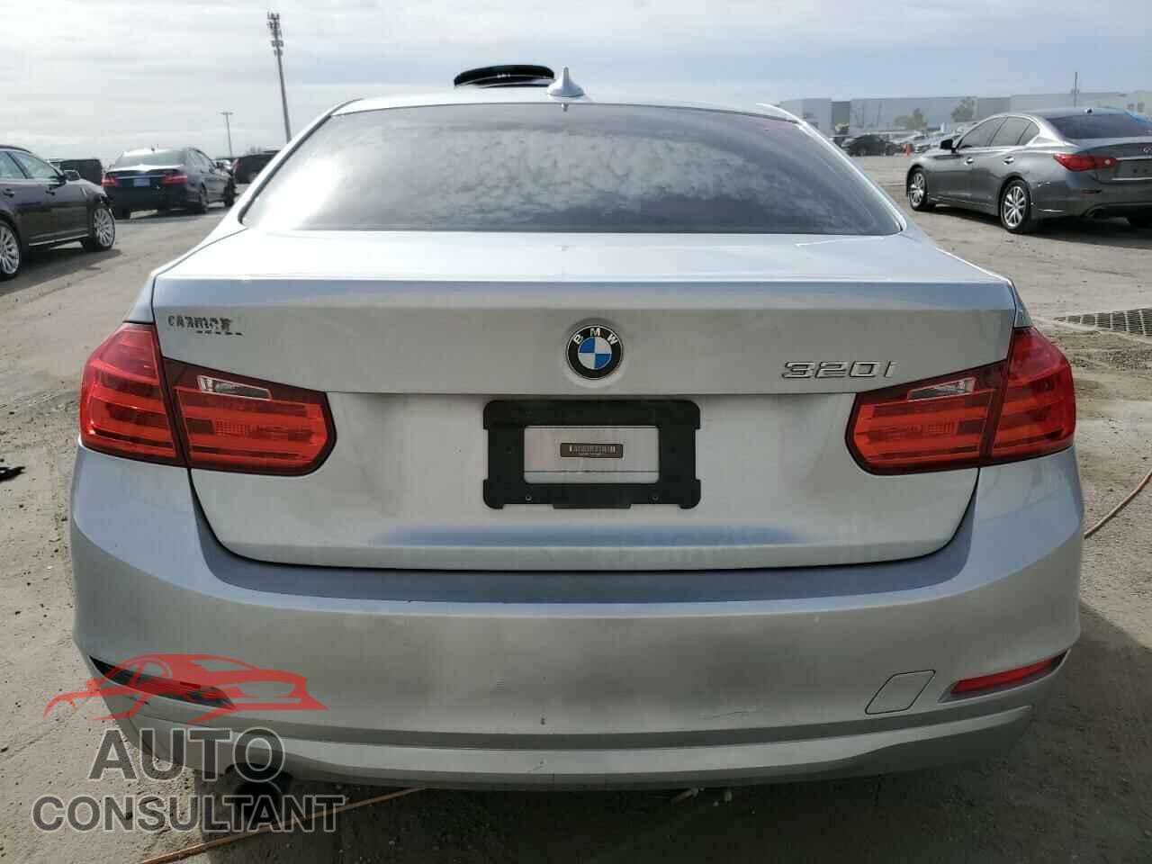 BMW 3 SERIES 2015 - WBA3B1C55F5A05789