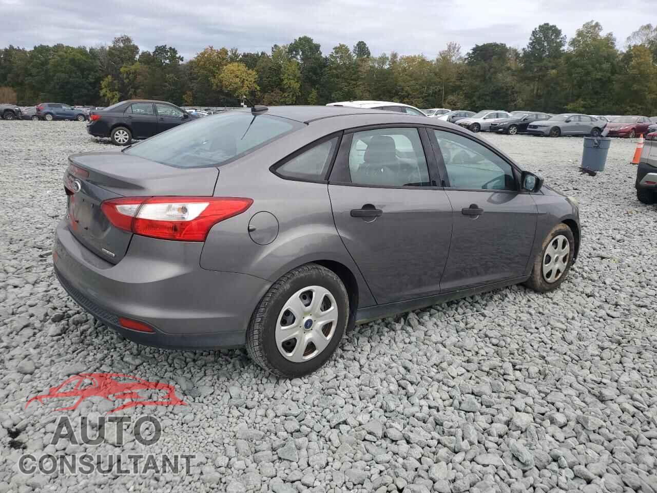 FORD FOCUS 2013 - 1FADP3E23DL219375