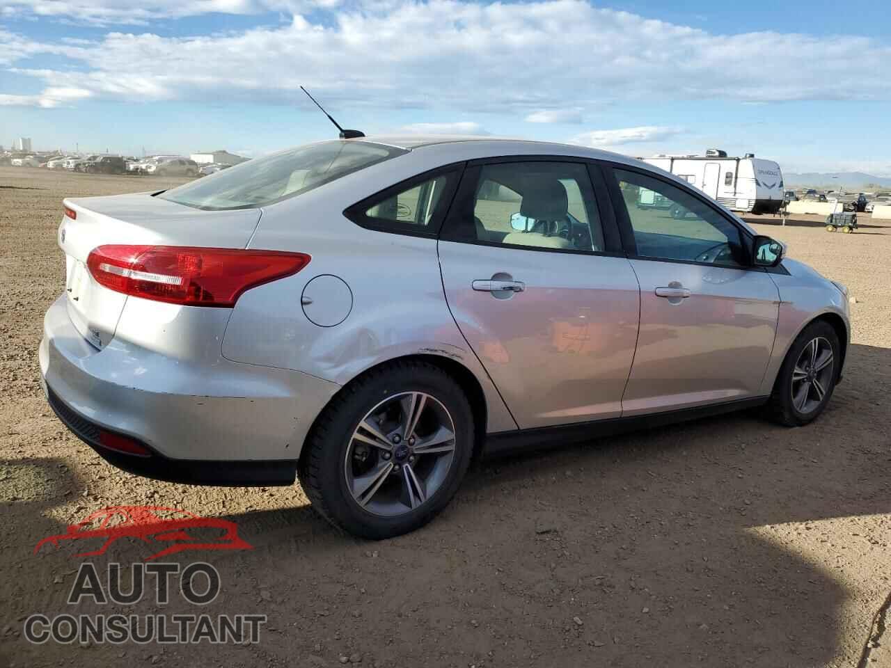 FORD FOCUS 2017 - 1FADP3FE0HL333087