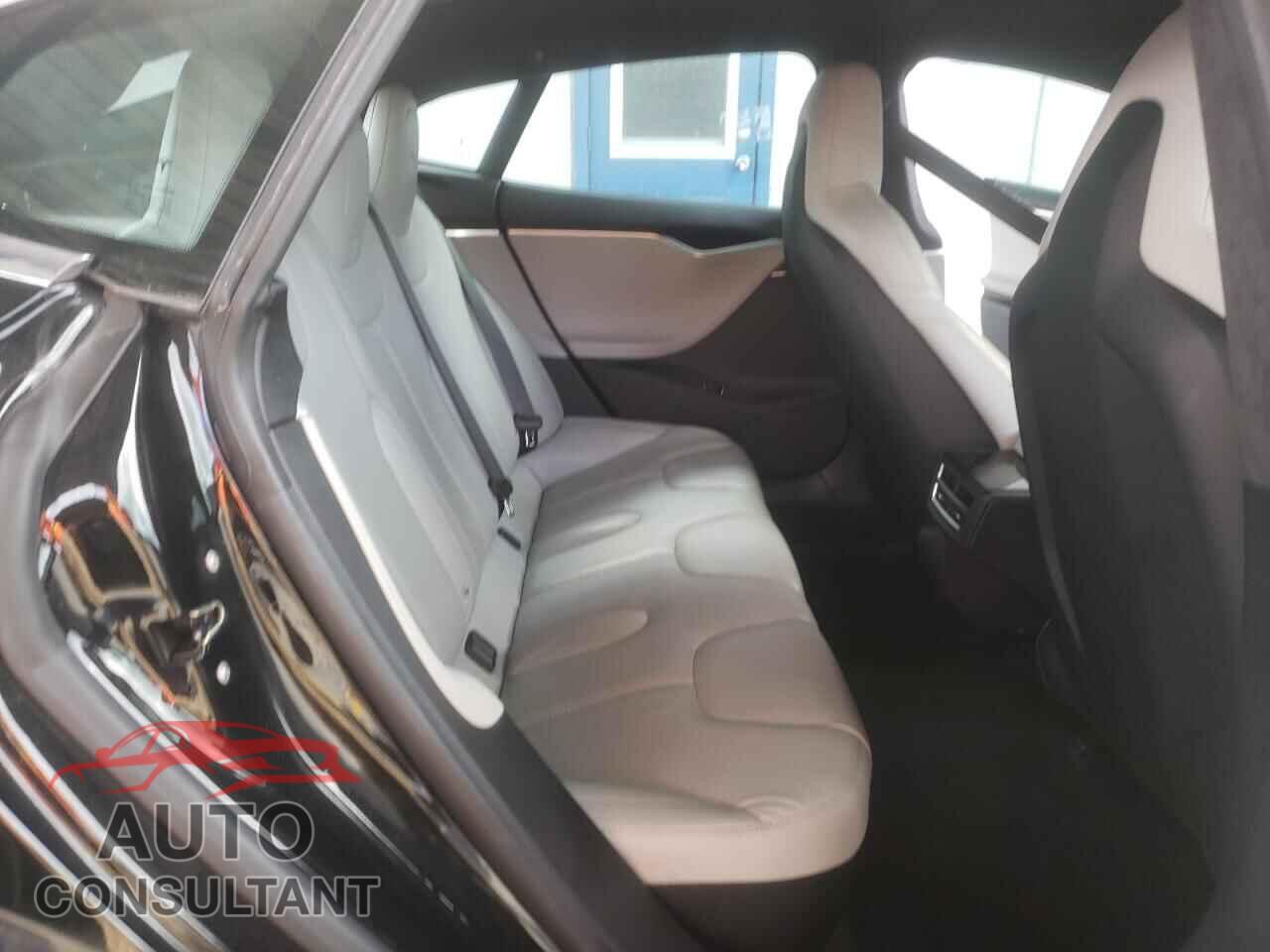 TESLA MODEL S 2016 - 5YJSA1E27GF124669