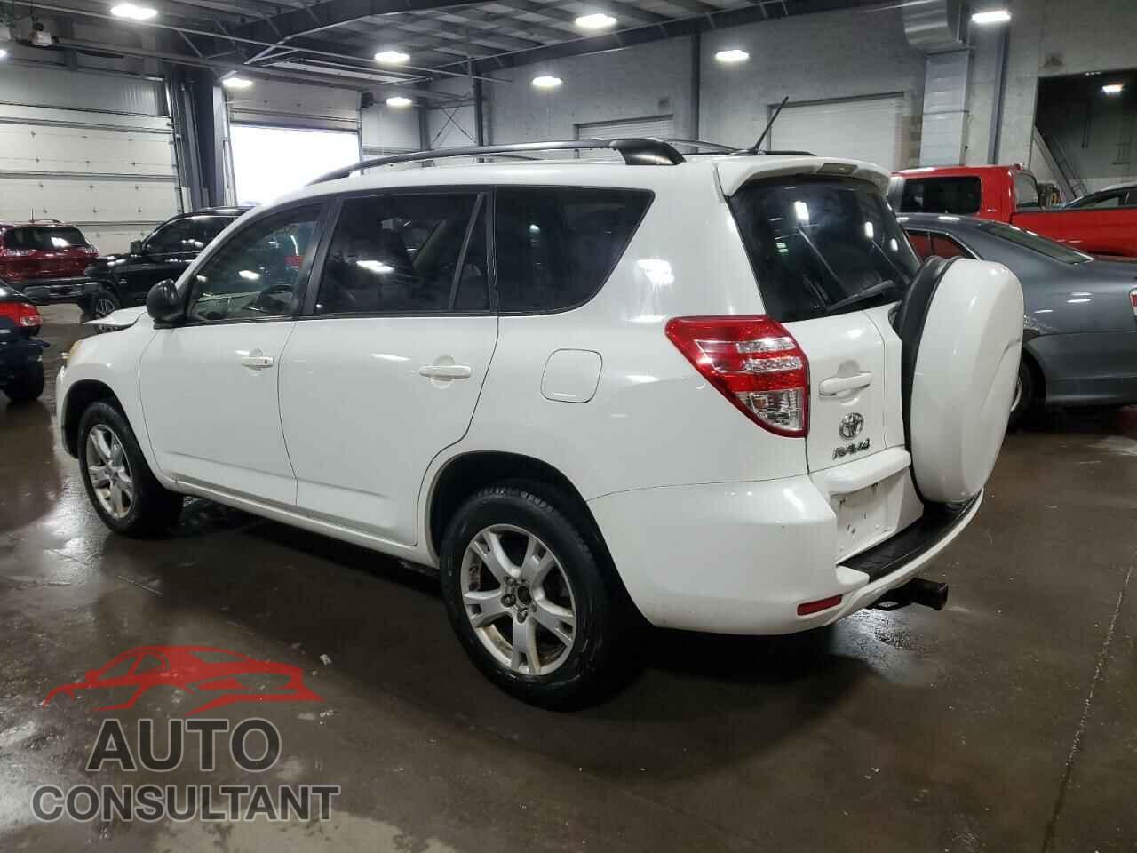 TOYOTA RAV4 2012 - JTMBF4DV1CD043733