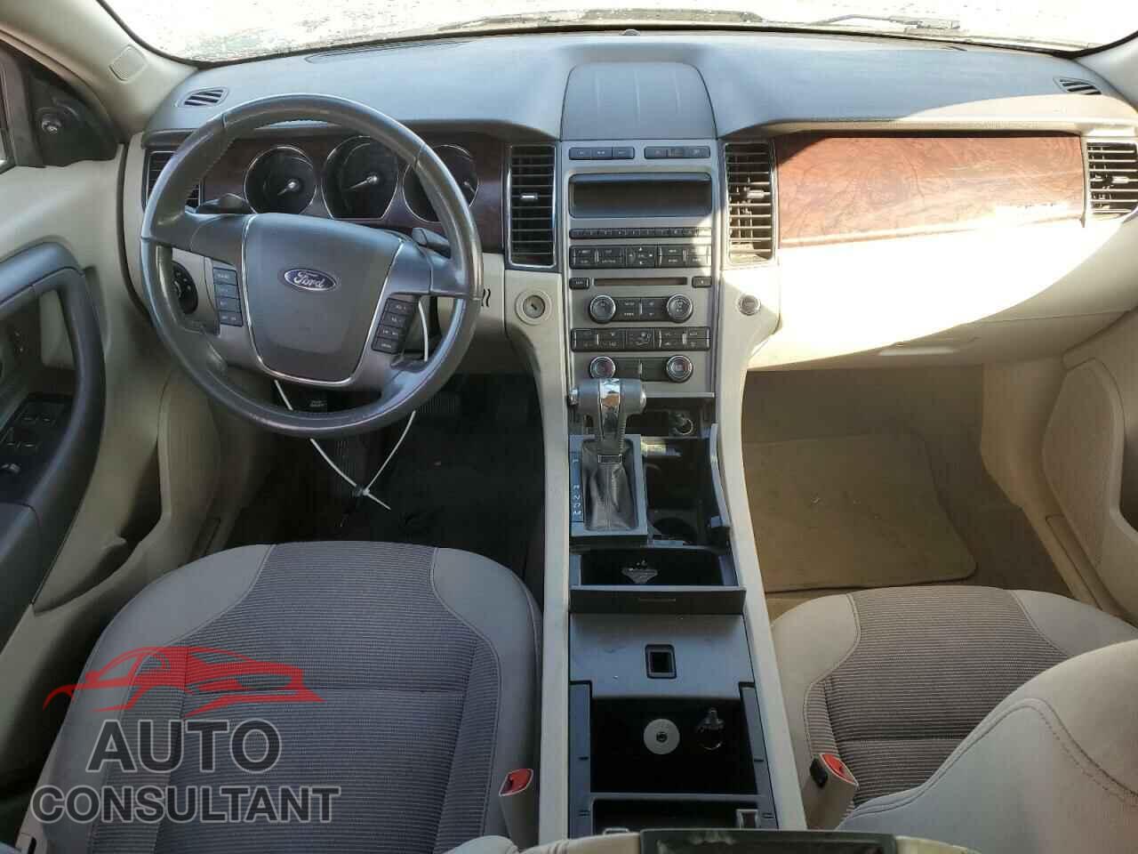 FORD TAURUS 2011 - 1FAHP2HW2BG146645