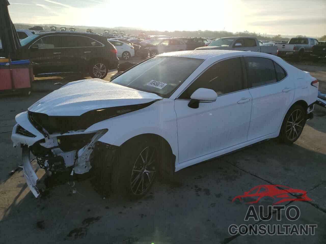 TOYOTA CAMRY 2023 - 4T1G11AK0PU821678