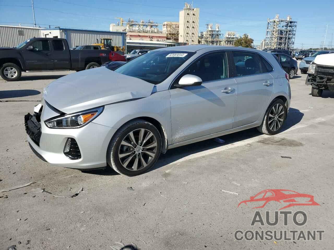 HYUNDAI ELANTRA 2018 - KMHH35LE4JU014987