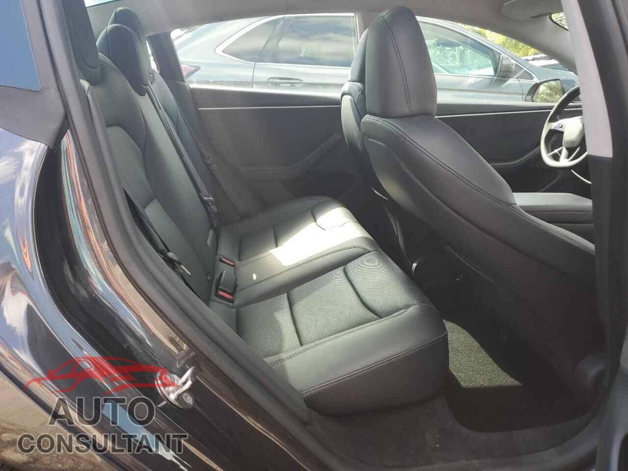 TESLA MODEL 3 2024 - 5YJ3E1EB9RF755306