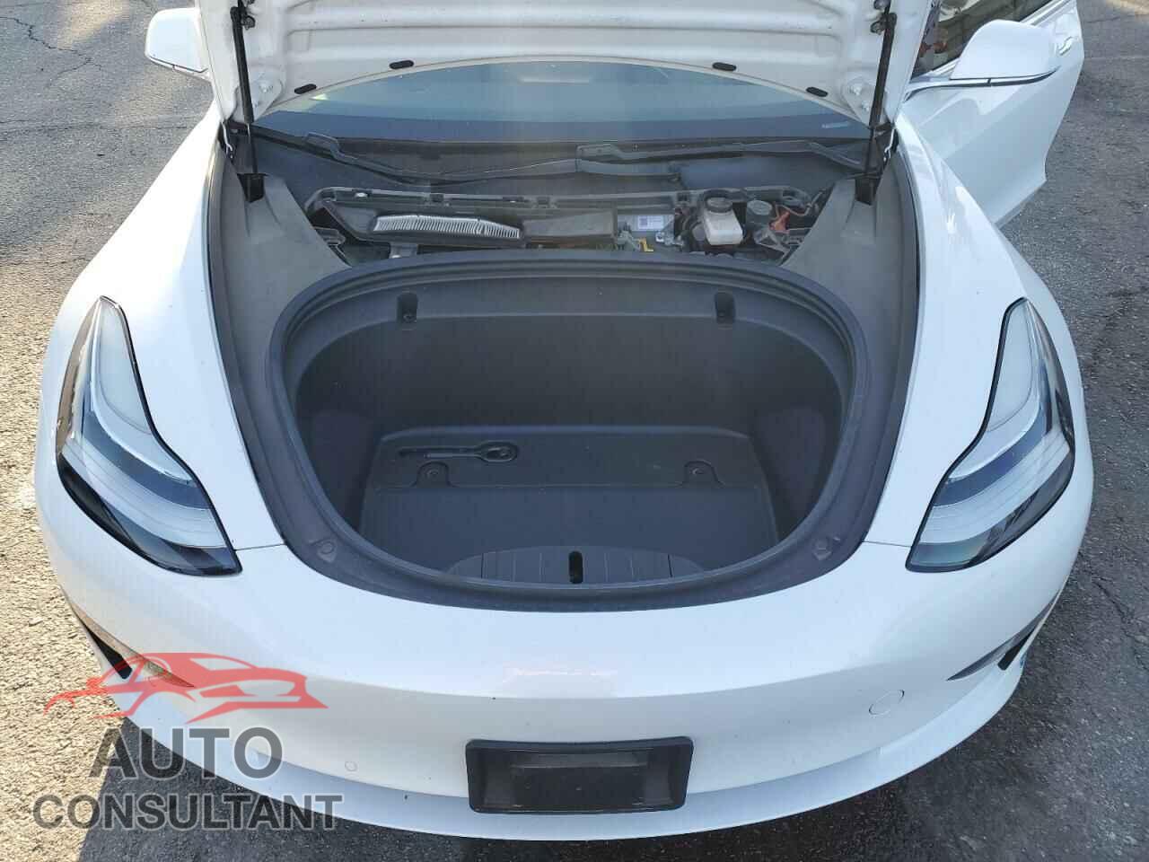 TESLA MODEL 3 2020 - 5YJ3E1EBXLF651155