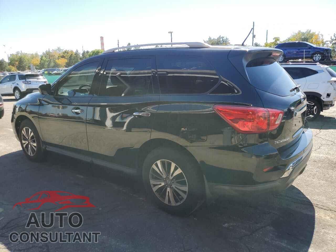 NISSAN PATHFINDER 2017 - 5N1DR2MM7HC645556