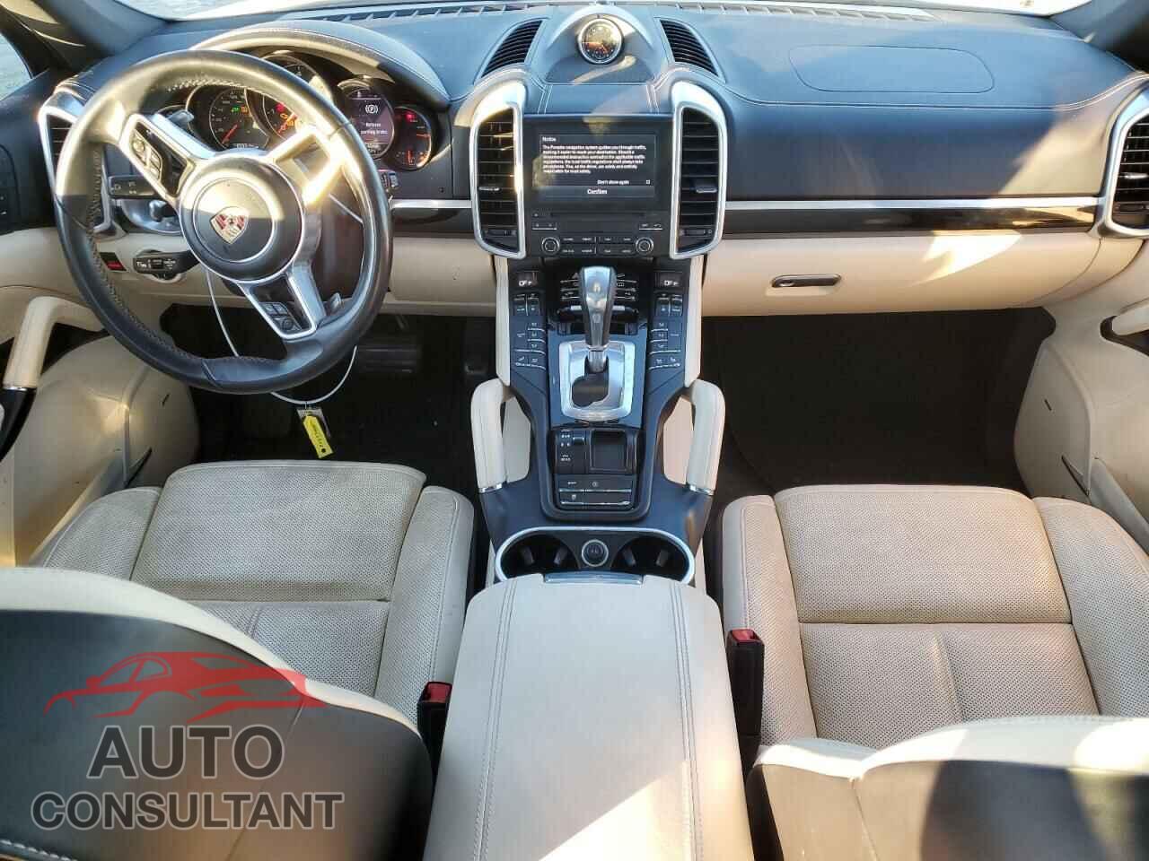PORSCHE CAYENNE 2017 - WP1AA2A23HKA88280