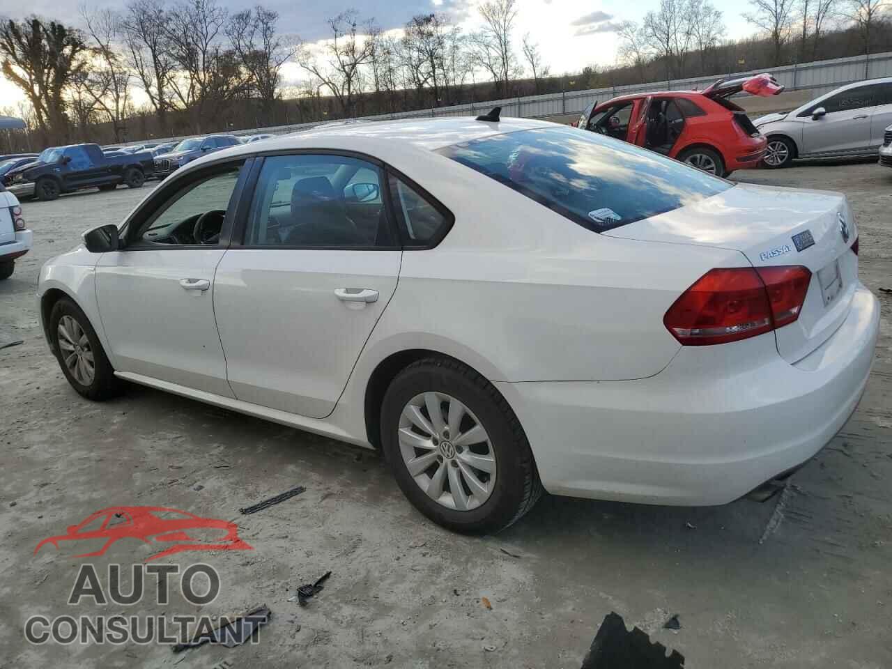 VOLKSWAGEN PASSAT 2015 - 1VWAT7A34FC013206