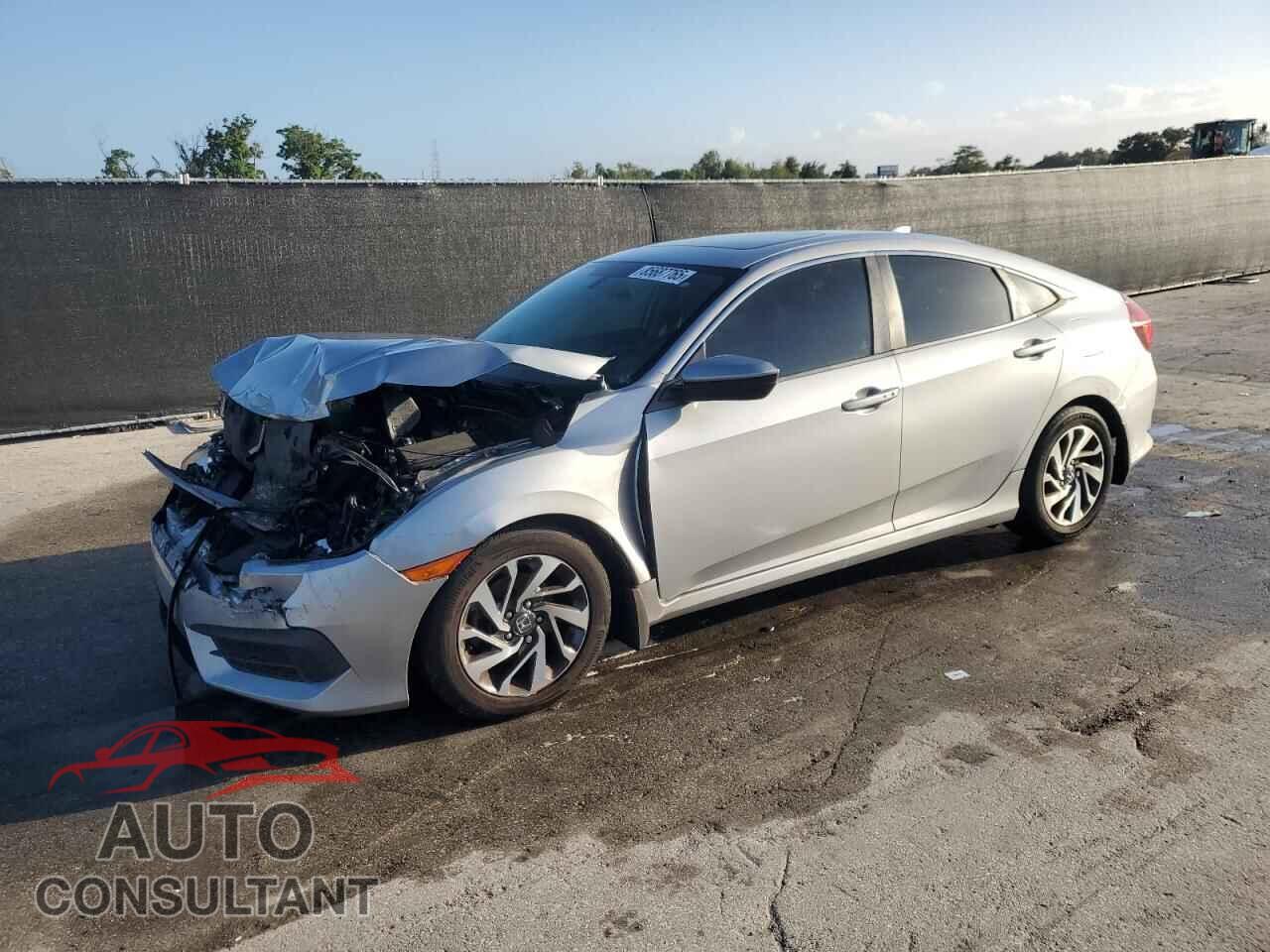 HONDA CIVIC 2017 - 19XFC2F78HE022476