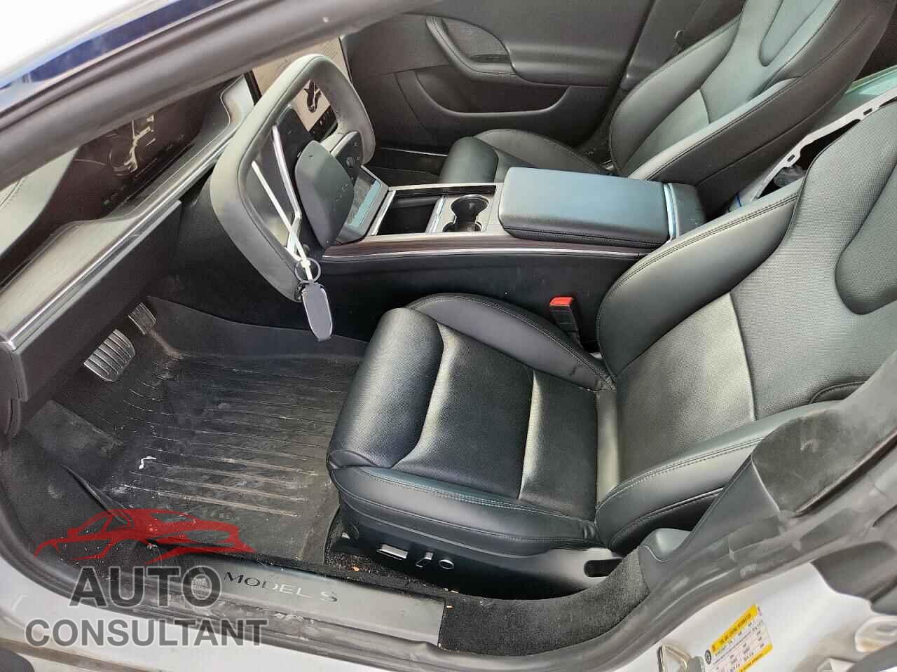 TESLA MODEL S 2023 - 5YJSA1E56PF500191