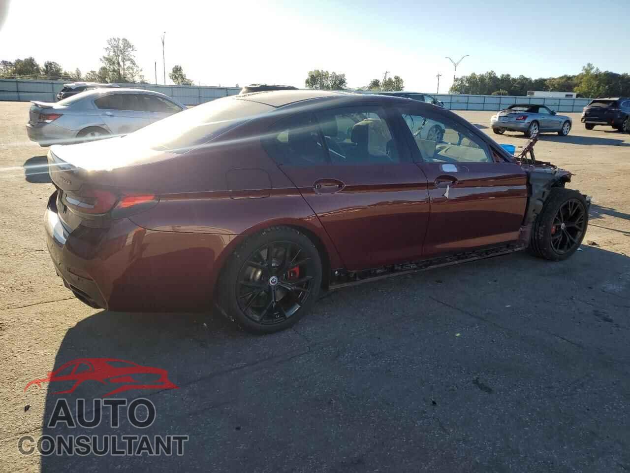 BMW M5 2023 - WBA13BK0XPCM10329